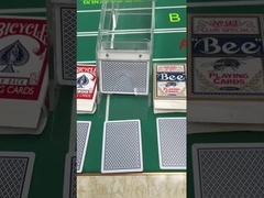 Meisterpokerspiele mit unsichtbaren Tintenbrillen zur Kartenerkennung